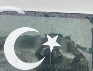 DÜZCE’DE HALK OTOBÜSÜNE SİLAHLI SALDIRI: SALDIRGAN GÖZALTINA ALINDI