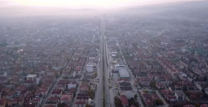 DÜZCE, KİRLİ HAVASIYLA TÜRKİYE’NİN ZİRVESİNDE