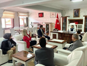 MİNİK ELLERDEN BÜYÜK MESAJ: 23 NİSAN’DA UMUT MAKAMDA