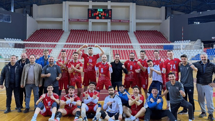 KONURALP BEYLERİ FİNALDE ŞAMPİYONLUK İÇİN SAHAYA ÇIKACAK