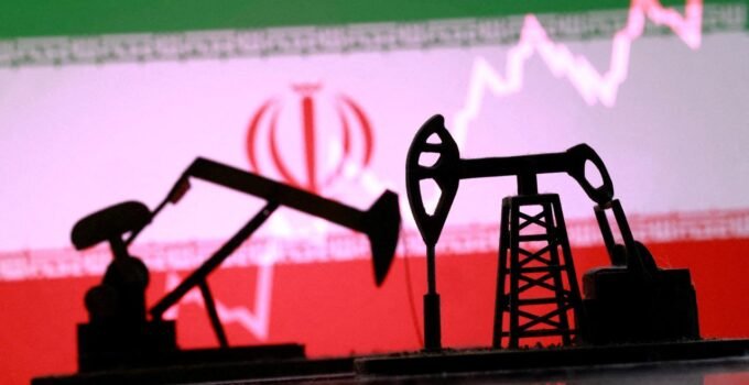 Hürmüz'de abluka devam ediyor: Brent petrol 120 doları gördü