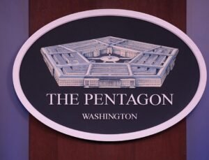 Pentagon: ABD Donanma Sekreteri John Phelan görevinden ayrıldı